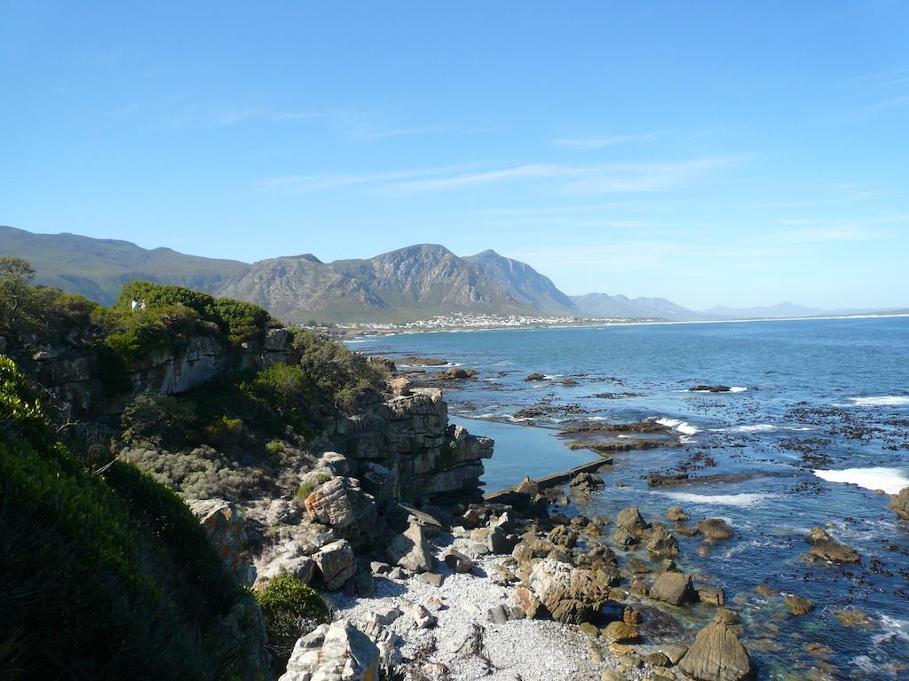 Hermanus Beach Villa ภายนอก รูปภาพ