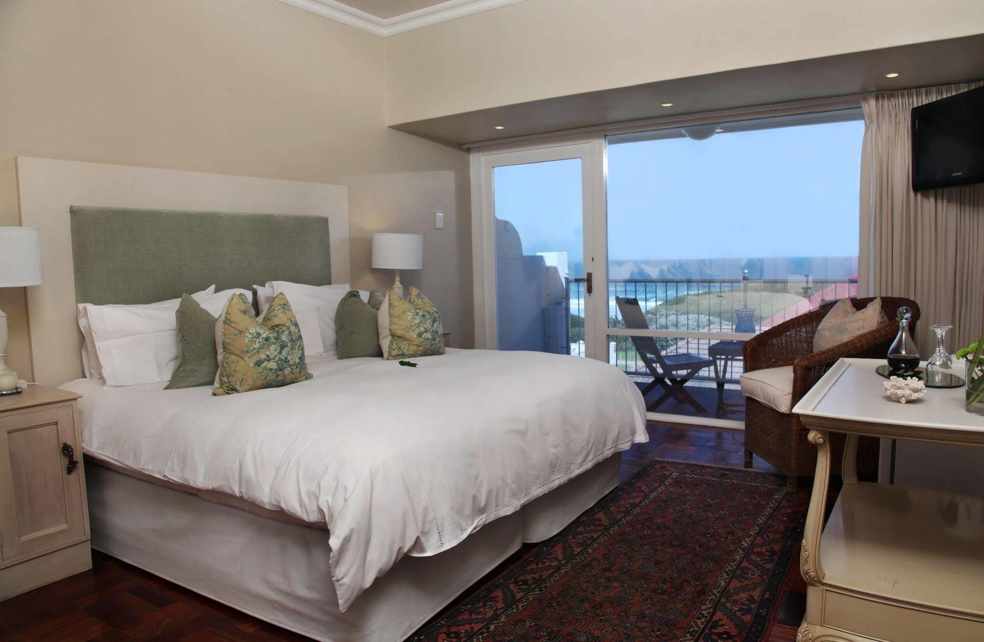 Hermanus Beach Villa ภายนอก รูปภาพ