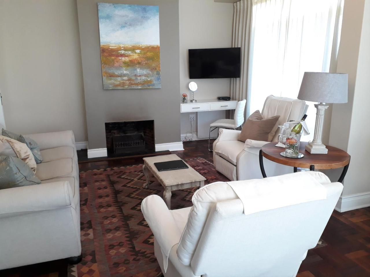 Hermanus Beach Villa ภายนอก รูปภาพ
