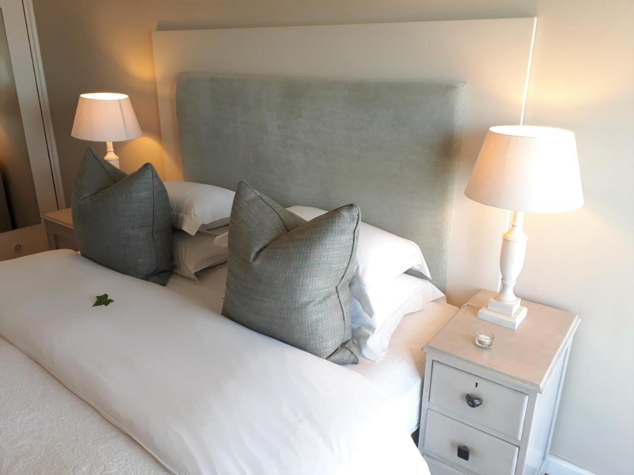 Hermanus Beach Villa ภายนอก รูปภาพ