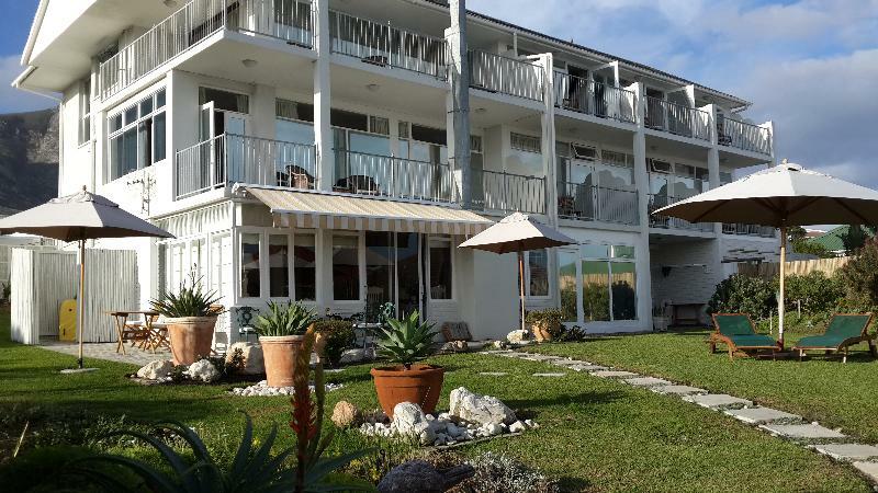 Hermanus Beach Villa ภายนอก รูปภาพ